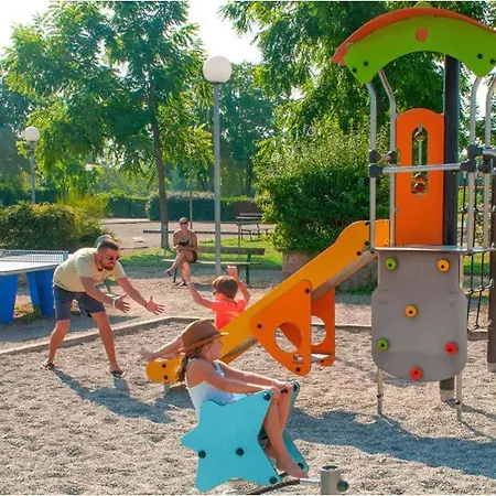 Mobil 5pers Proche Europa Park Dans 3etoiles 캠프장 Boofzheim