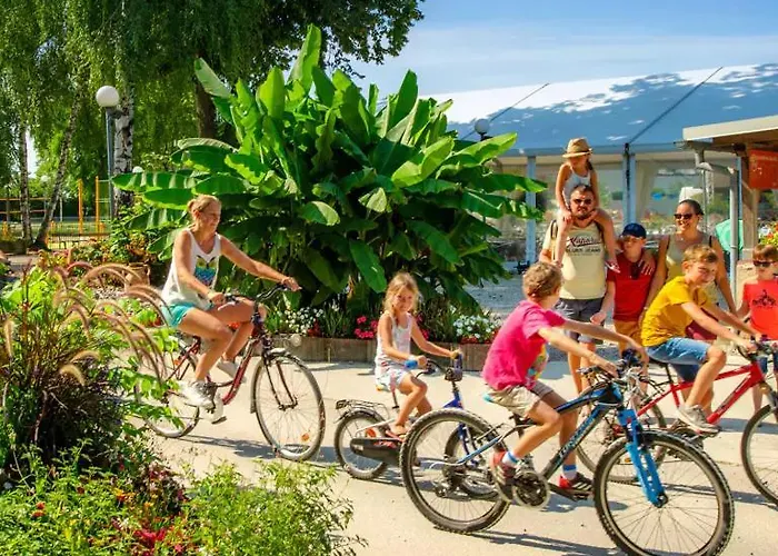 Mobil 5pers Proche Europa Park Dans 3etoiles Campsite Boofzheim
